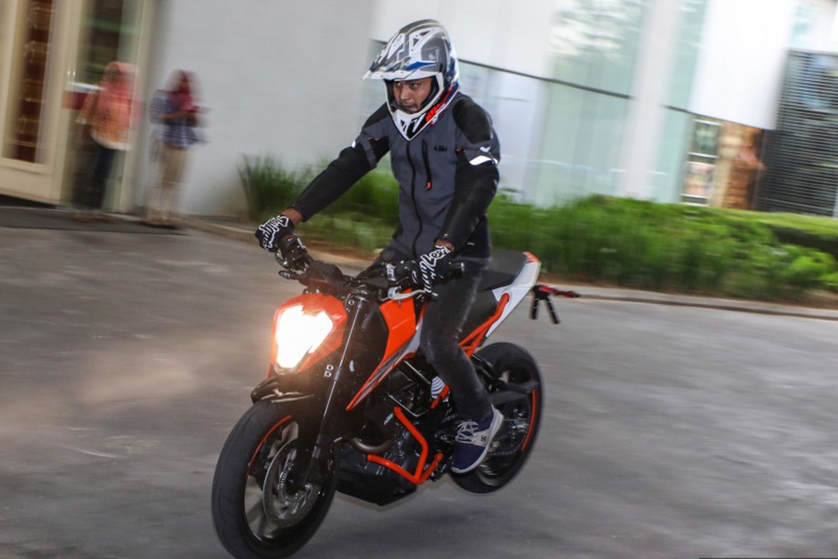 KTM Duke 250 va 390 the he moi gia tu 117 trieu-Hinh-9